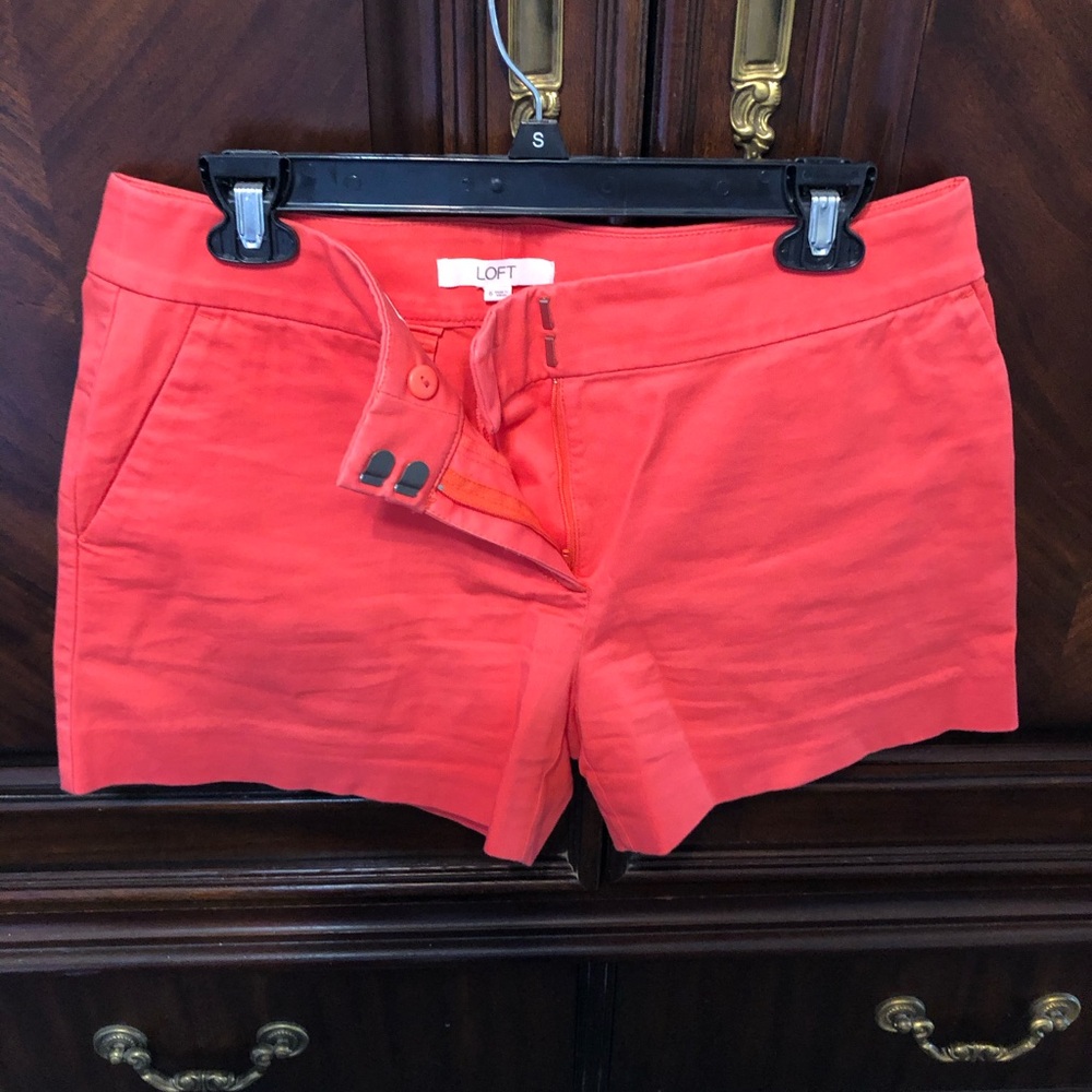 Women’s Loft “The Riviera Short” size 6